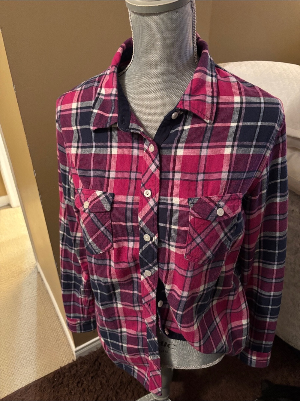 Women’s Pink & Navy Plaid Button-Front Shirt